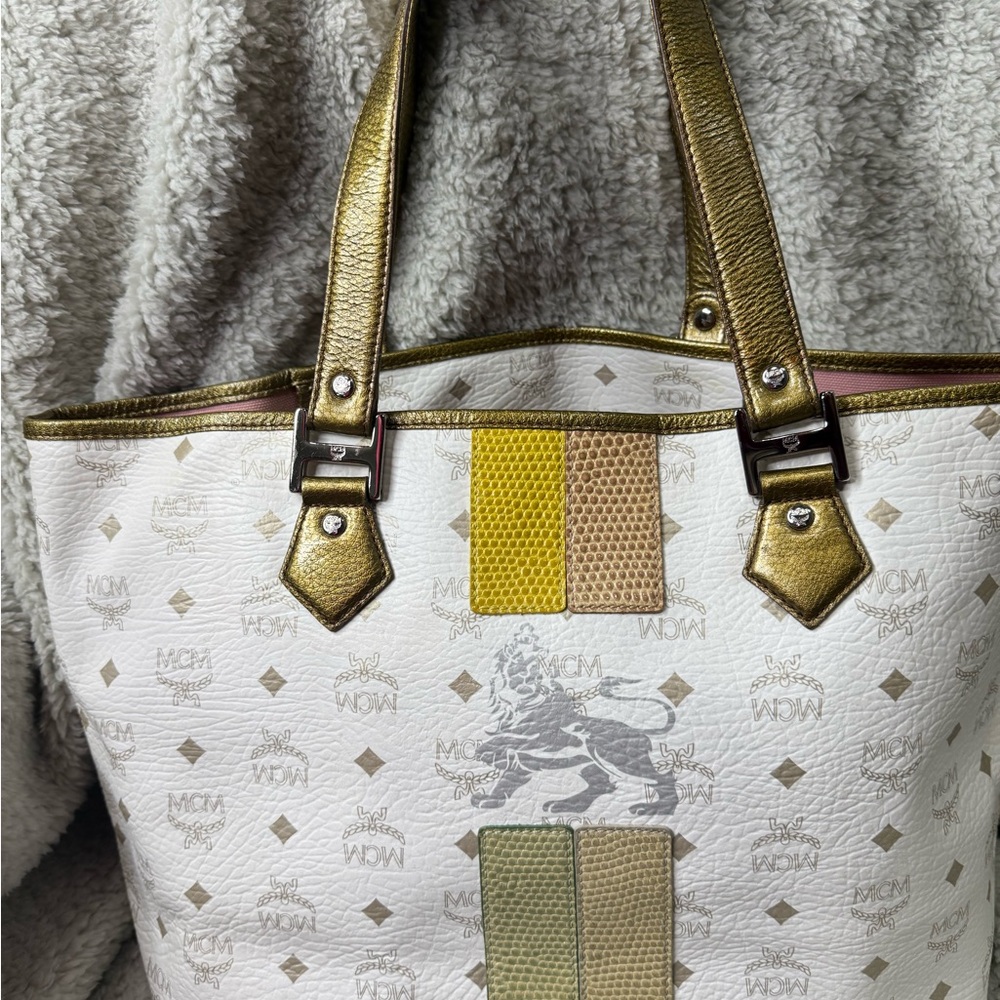 MCM Visetos Princess Lion Tote